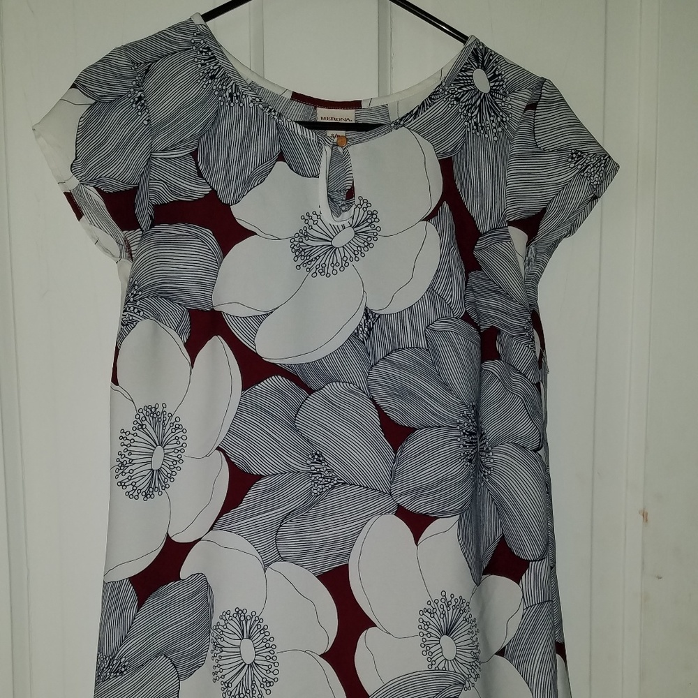 ☆3/$20☆ Merona Floral Shift Dress - Like New